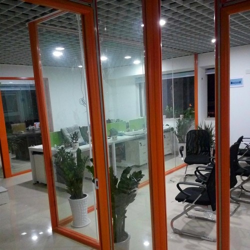 辦公室玻璃隔斷