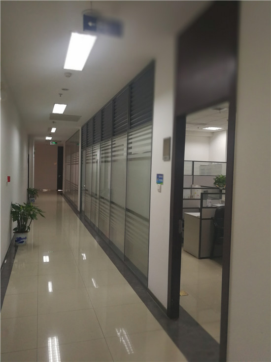 武漢辦公室玻璃隔斷