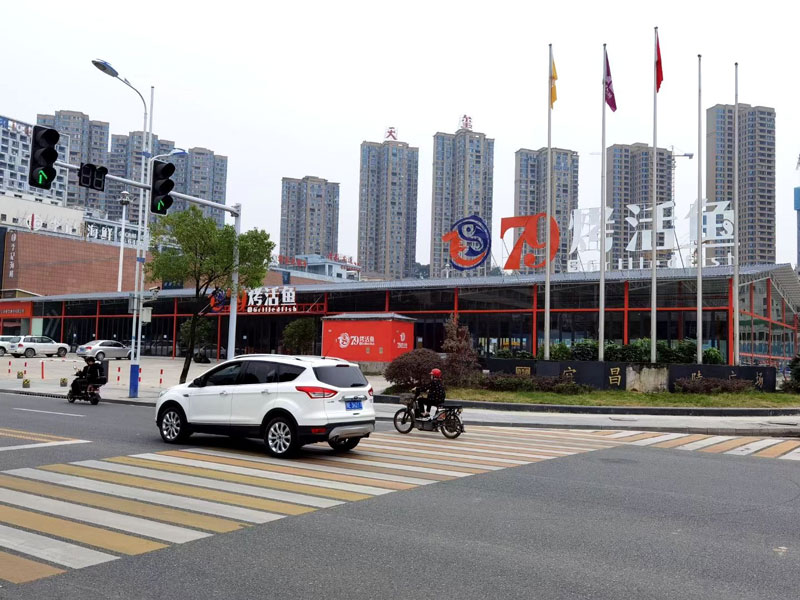 79烤活魚-湖北新藝閣鋁業(yè)宜昌工地施工完成