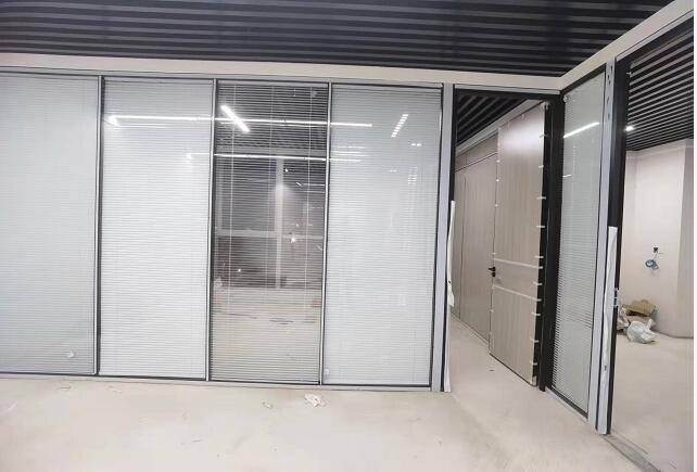 武漢雙玻百葉玻璃隔斷